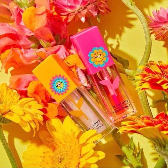 TONYMOLY
Minions Lip Gloss (02 Vibes) - Picture 4 of 10